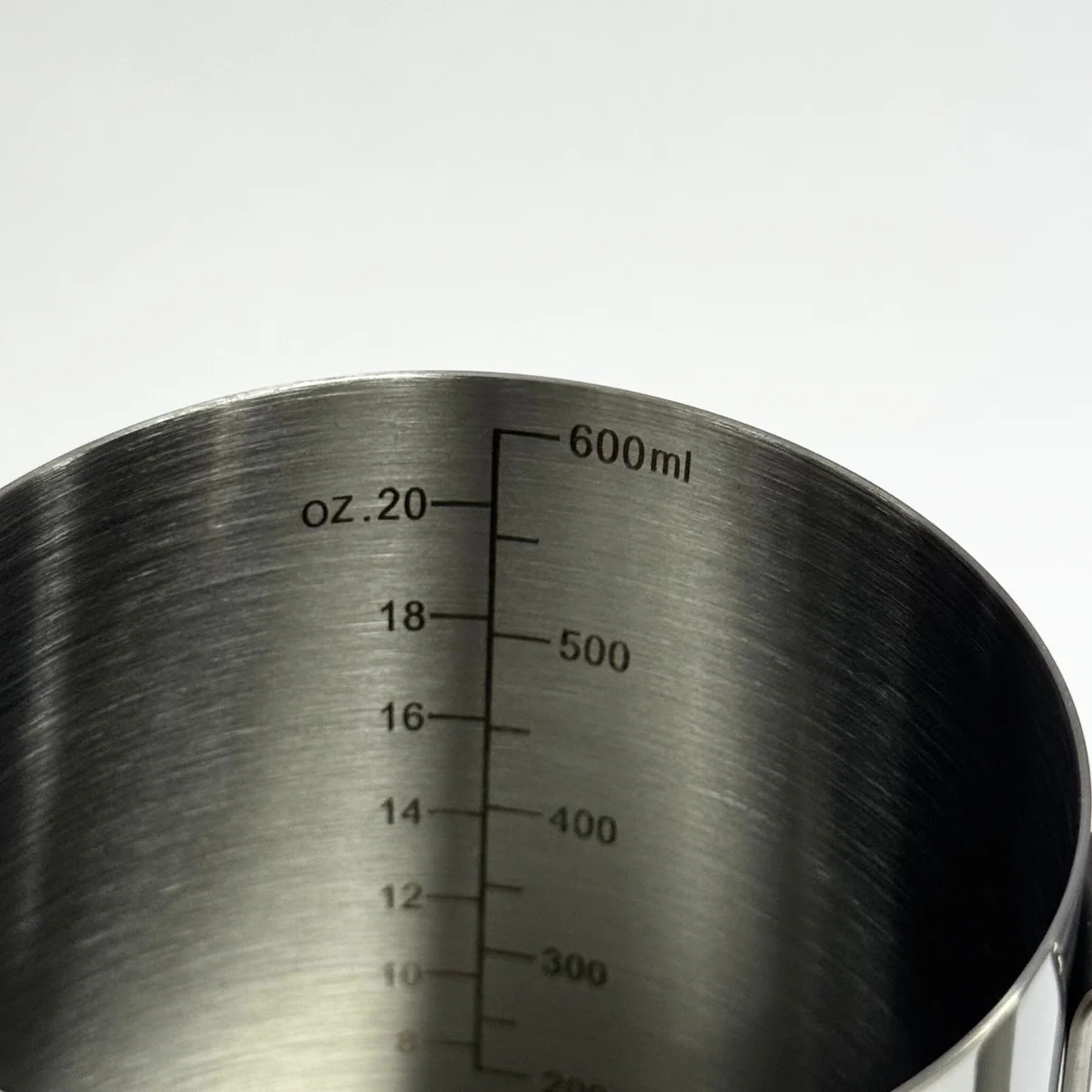 Coffee Latte Art Cup (600ml) - Stainless Steel/Off-White/Black