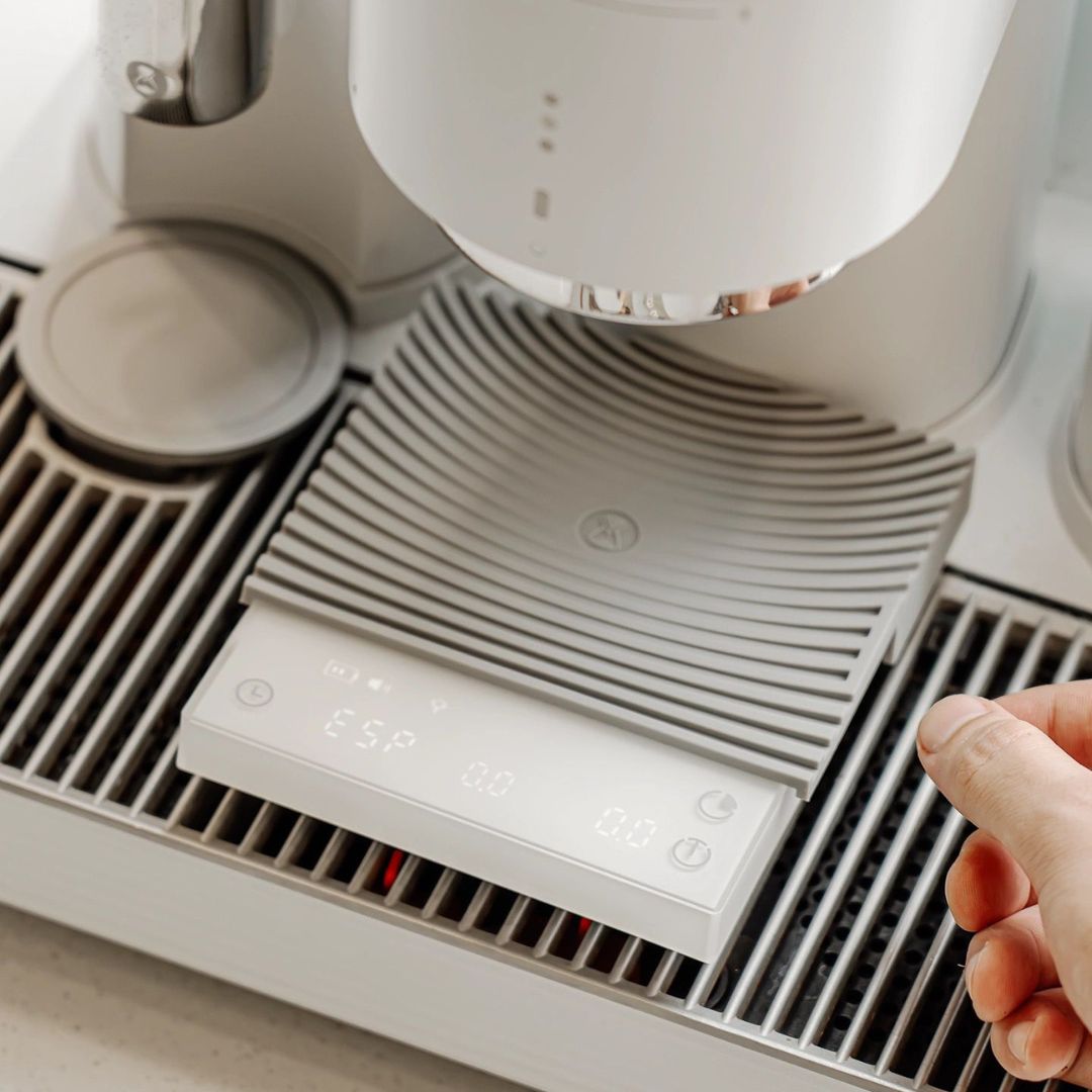 【Timemore泰摩】黑鏡Basic 3 (第4代-2026年新款)手沖/意式咖啡 電子磅/秤 Black Mirror Scale -2色入 內置粉水比功能 (1年保養)