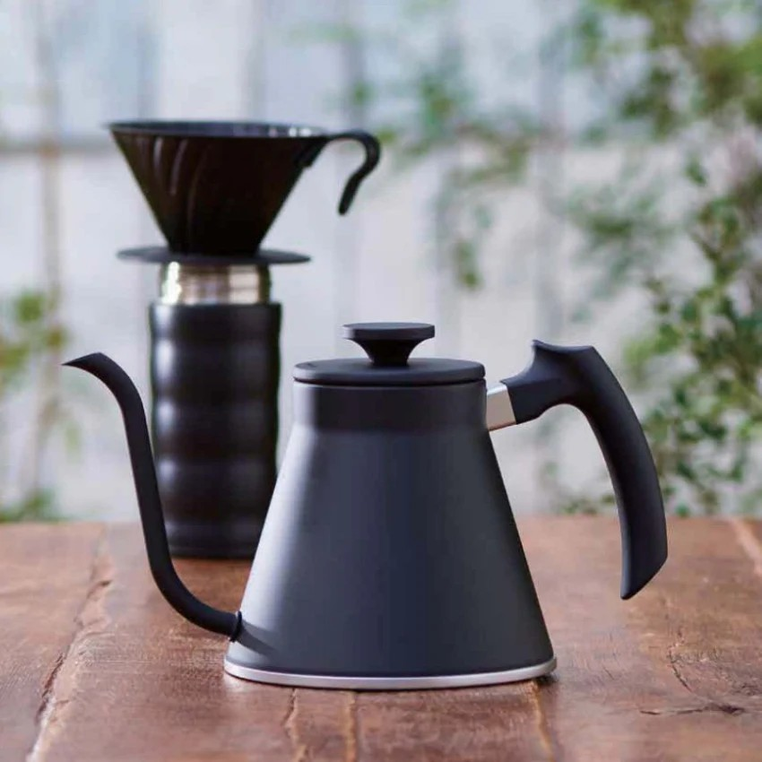 【HARIO】 V60菲特 咖啡手沖壺 細口壺 日本製 (實用800ml|滿水1200ml) 黑色 VKF-120-MB【平行進口產品】