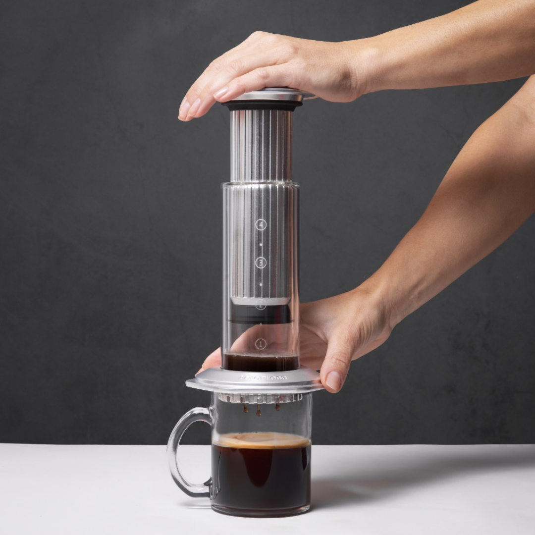 【AeroPress】愛樂壓 Premium 玻璃合金版 咖啡壺｜3合1 專利沖煮技術 快速手沖