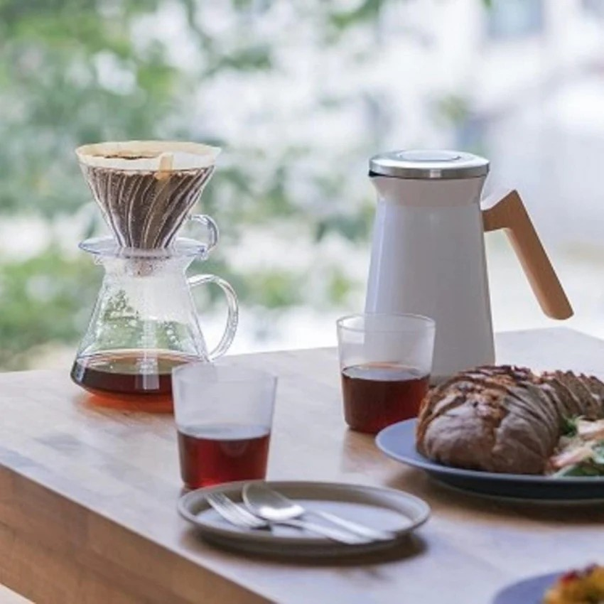 HARIO | V60 02 Glass Pour-Over Coffee Maker Set (Includes 40 Filter Papers) SIMPLY HARIO S-VGBK-02-T [For 1-4 Cups]