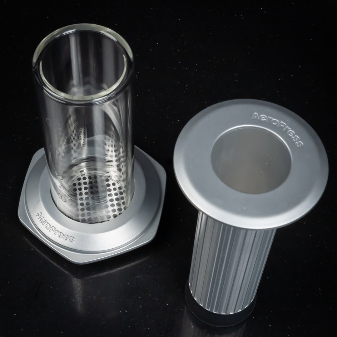 【AeroPress】愛樂壓 Premium 玻璃合金版 咖啡壺｜3合1 專利沖煮技術 快速手沖