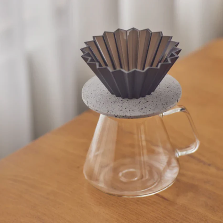 ORIGAMI | Coffee Dripper Holder 濾杯用樹脂托 (鋸齒版) - Grain White x Black